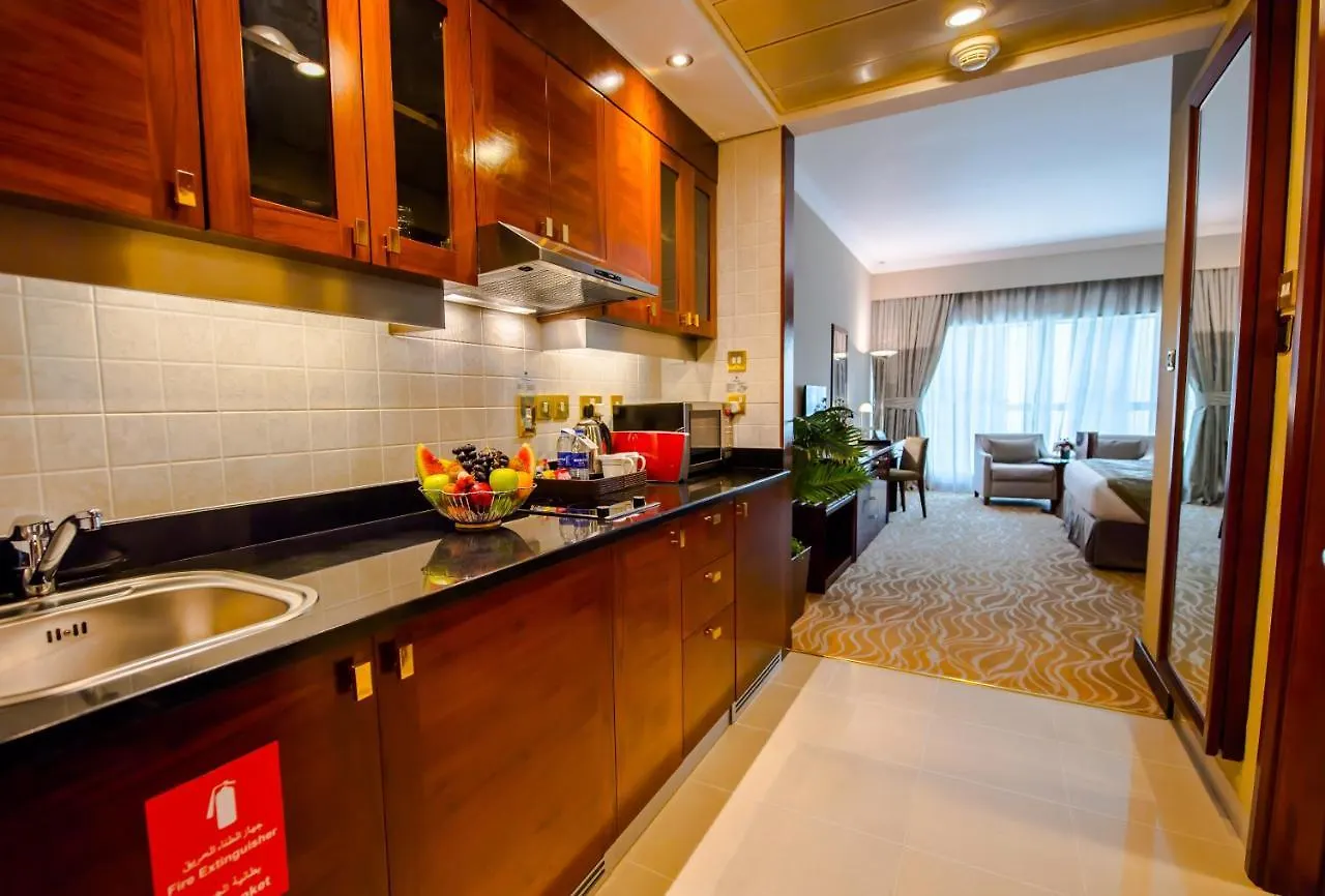 Grand Mercure Majlis Residences Abu Dhabi 5*,