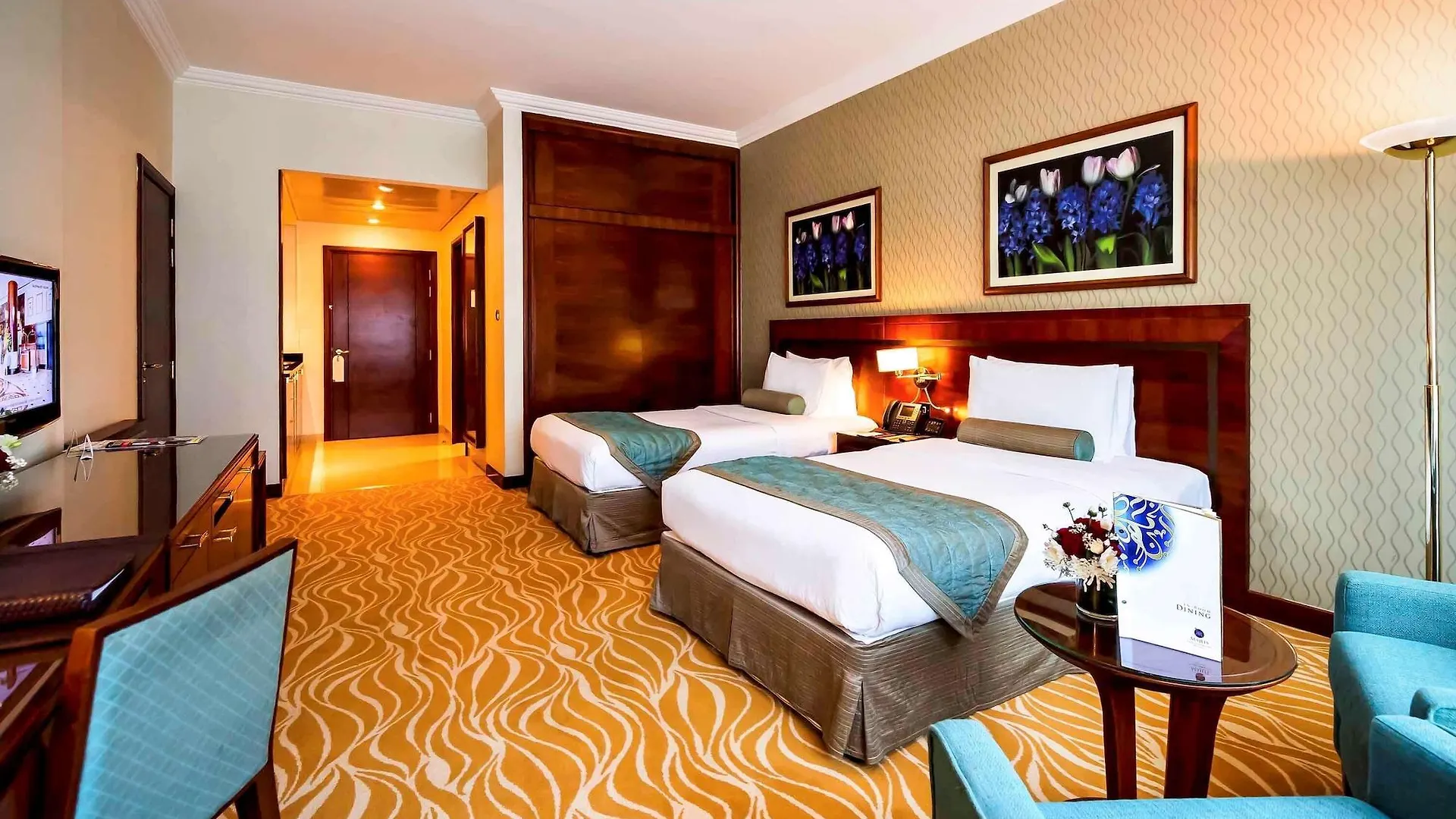 Grand Mercure Majlis Residences Abu Dhabi 5*,