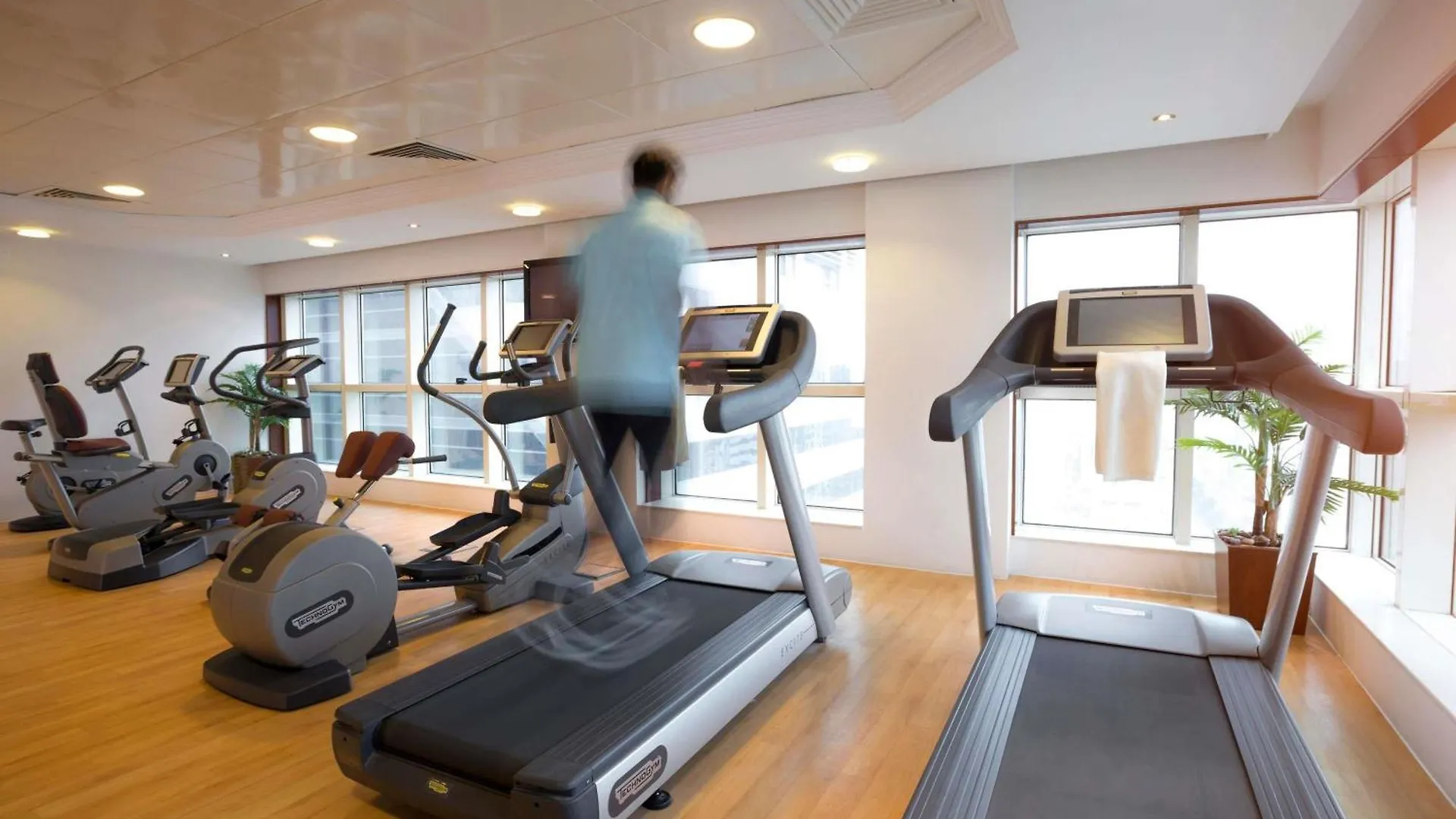 Grand Mercure Majlis Residences Abu Dhabi Aparthotel