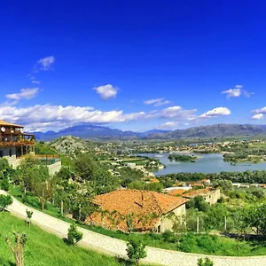 Shpija E Gjyshit Otel Canaj